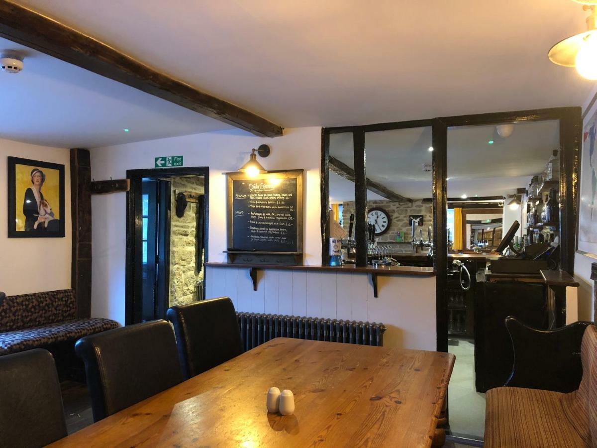 The White Hart Ξενοδοχείο Sherington Εξωτερικό φωτογραφία